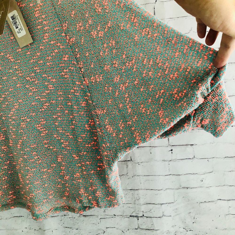 NWT L Francesca's Boutique Mint /Pink Knit Sweater - Picture 4 of 8